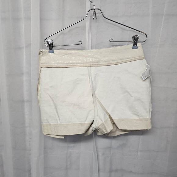 Ivory Embossed Faux Leather Mini Skort Shorts Party Club Rave M - Picture 6 of 10